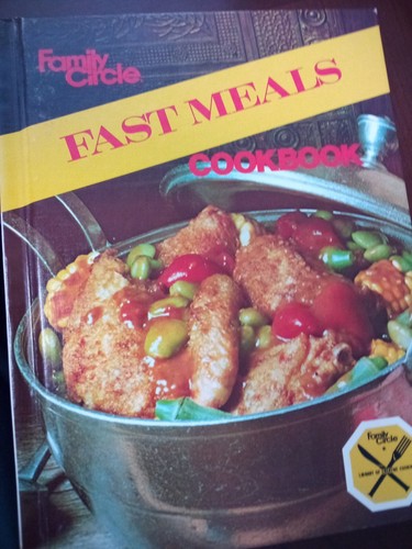 Family Circle Cookbooks, Lot of 12, Original Copyright 1972 - Picture 9 of 13