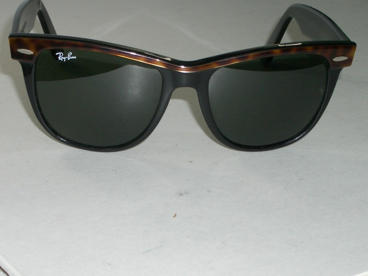 Ray-Ban Black and Tortoise Sunglasses Ray Ban Wayfarer Polarized Sunglasses | Island Water Sports main image 3