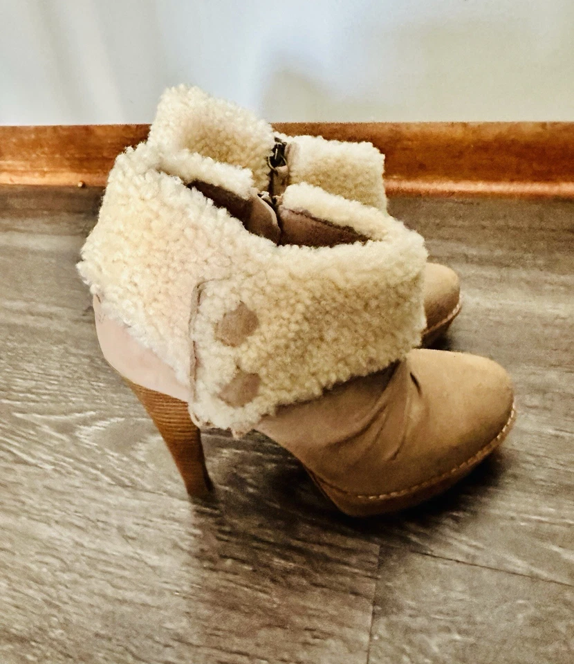 Botas UGG Georgette Mujer Tacones de aguja al tobillo Plataforma Piel Superior Nubuck Tostadas Talla 9 Foto 4 de 4