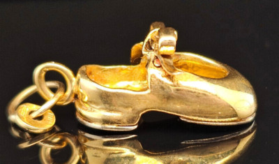14K Gold UnoAErre KINDER GESCHNÜRT SCHLEIFE STEPPSCHUH Charm Anhänger ITALIEN WEISSGOLDSOHLEN