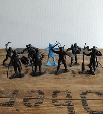 Lot of 9 Vintage plastic soldiers Soviet USSR  bonus