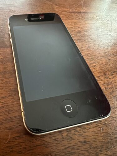 Apple iPhone 4 A1349 (UNLOCKED) Smartphone 3G - Black, 8GB (IOS 7.1.2)