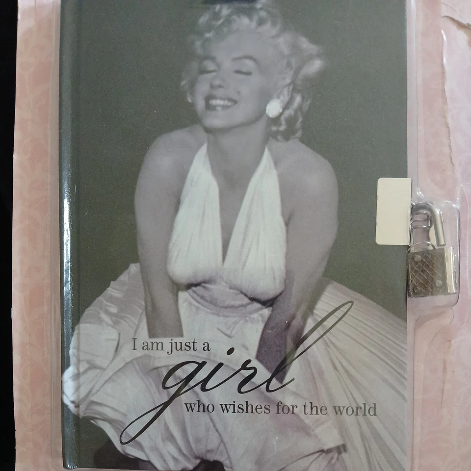 Marilyn Monroe I Am Just a Girl Who Wishes Diary with Lock and Keys *SEALED* - Image 4 of 4