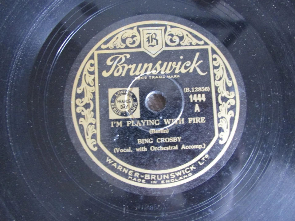 3x BING CROSBY 10” 78rpm Shellac Records - Image 2 of 4