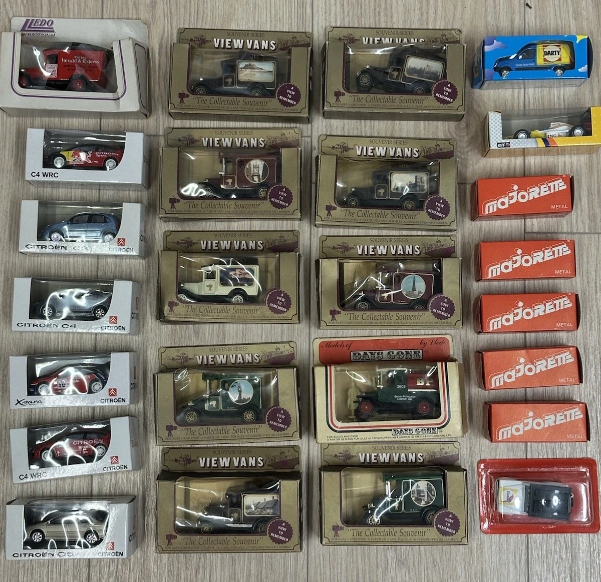 Lot 25 Voitures Miniatures Diverses