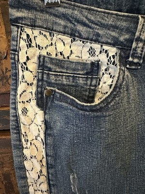 Monroe&Main like CHICOS.blue jeans EUC size 10 trimmed white lace embellish