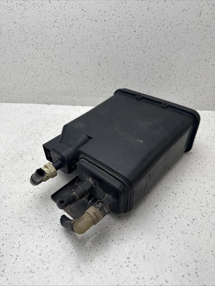 2012 FORD FIESTA SE Vapor Canister OEM — 第 3/4 张图片
