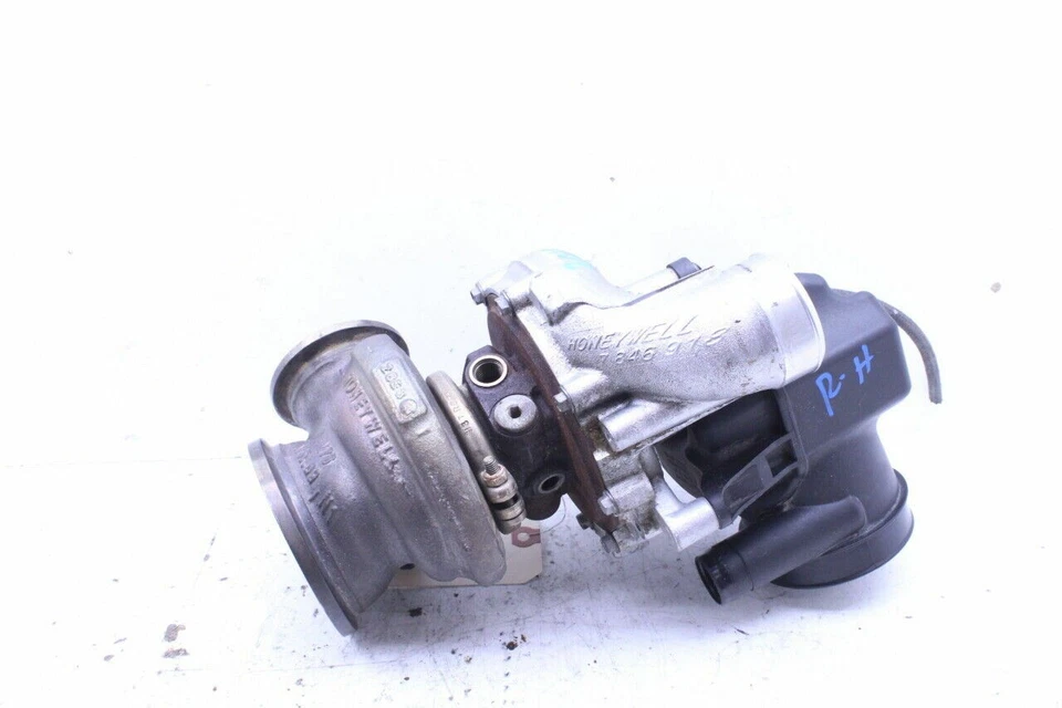 BMW M5 M6 S63 2012-2014 turbocompresor derecho OEM usado Foto 2 de 4