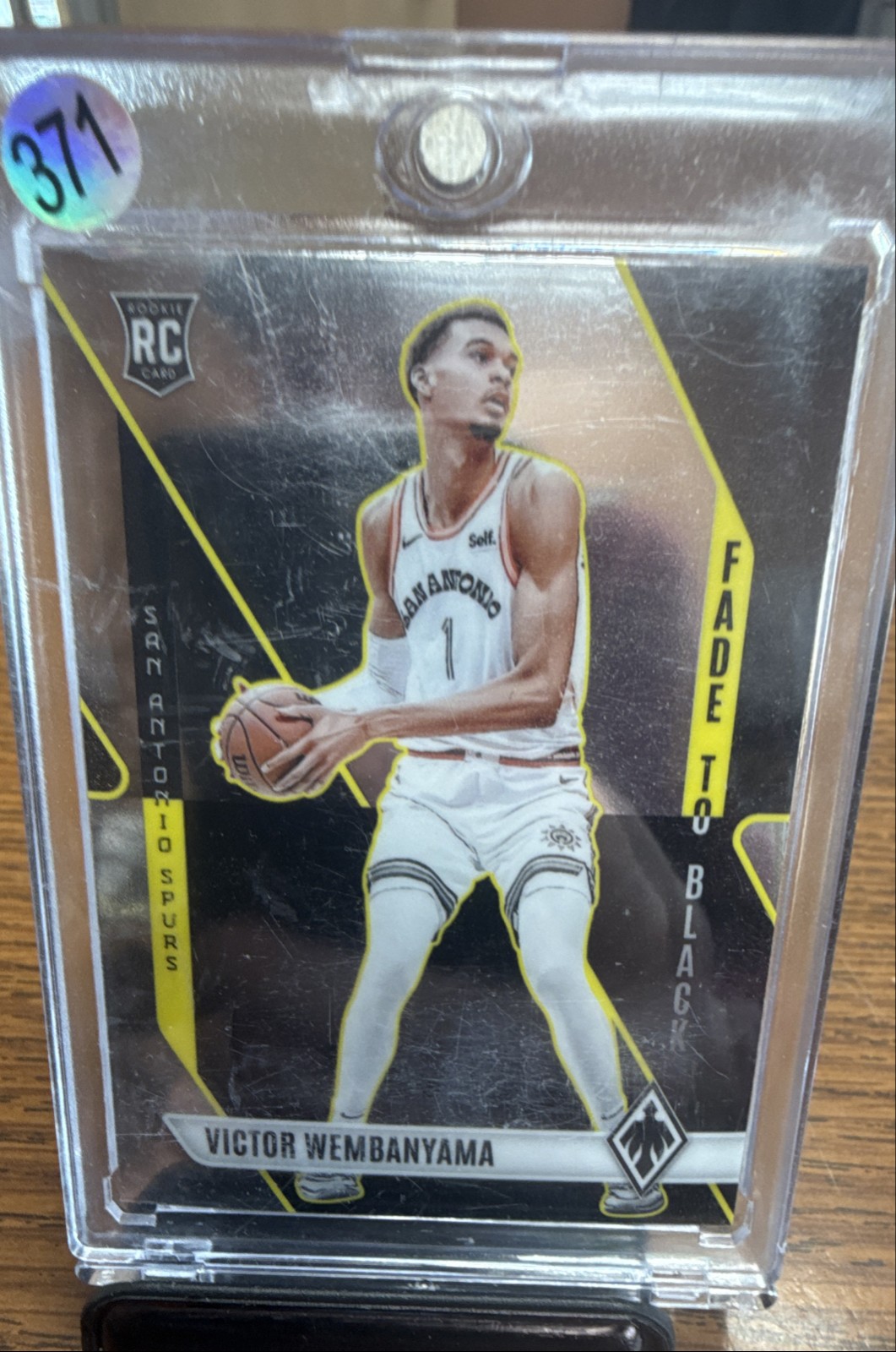 2023-24 Panini Phoenix - Fade to Black Victor Wembanyama #11 Silver (RC)