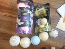 NEW / LOT OF 17 / BATH BOMBS / ALL SIZES / BONUS 2 SHOWER GELS