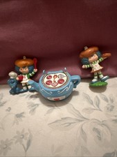 Vintage 1983 Strawberry Shortcake Crepe Suzette Deluxe Miniature W/ Stove 2 Fig