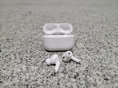 Apple AirPods Pro (2nd Generation) FOR PARTS