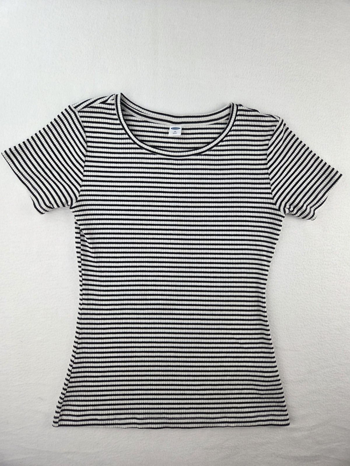 Old Navy Shirt Women's XS Small White Striped Short Sleeve Knit Black Boat Neck