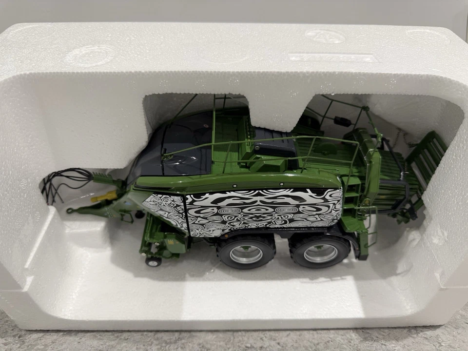 ROS - Krone BigPack HDP II 1290 VC - Zebra Ltd Ed - 1:32 - 602625 - New/Mint - Image 2 of 4