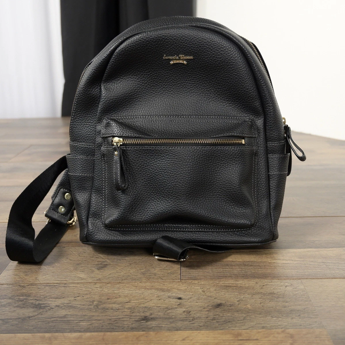Samantha Thavasa Black Leather Exterior Bags & Handbags for Women