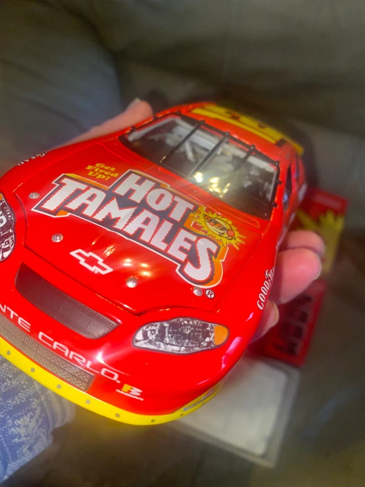 Kerry Earnhardt #12, 2003 Monte Carlo Club Car. Tamales calientes. NASCAR de acción 1:24 Foto 4 de 4