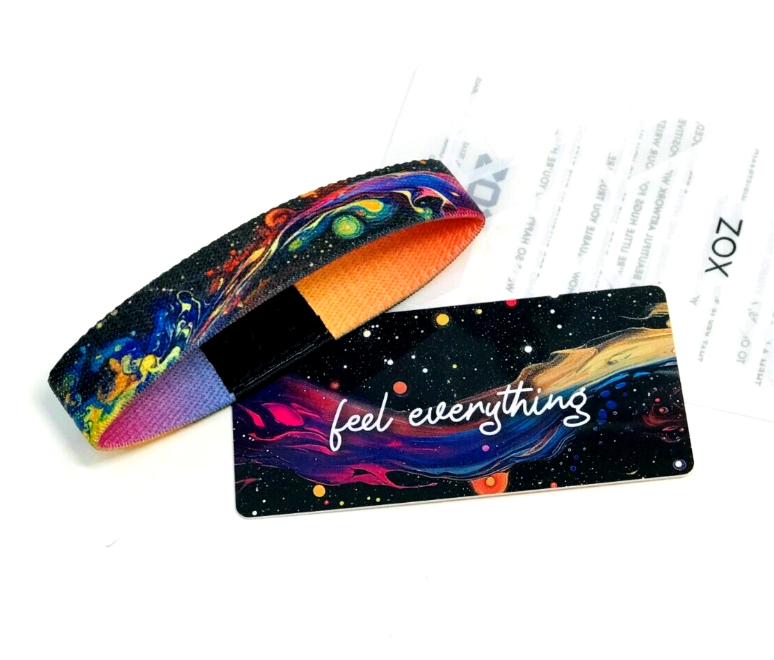 ZOX **FEEL EVERYTHING** Silver Small Single Wristband w/Card