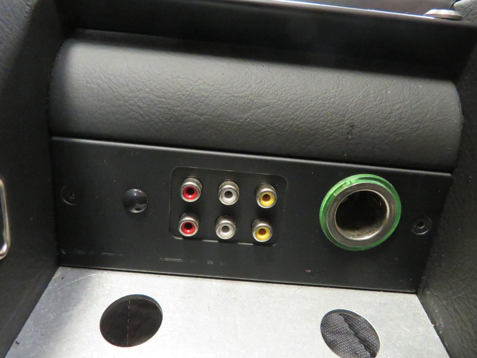 2012 ASTON MARTIN RAPIDE CENTER CONSOLE ASSEMBLY OEM AD43-044K89-AA; AD4304585AA