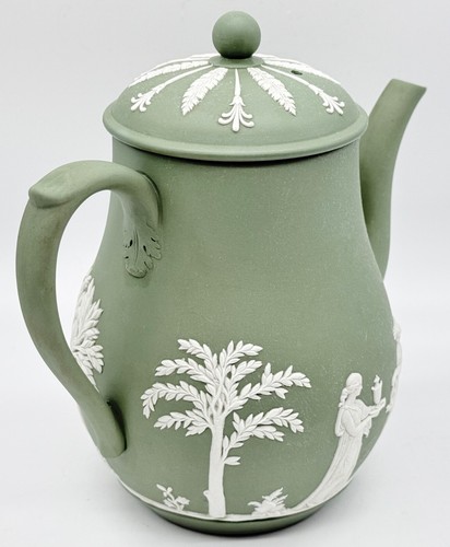 WEDGWOOD CREAM COLOR ON CELADON GREEN JASPERWARE COFFEE POT, CHIP ON SPOUT - Picture 4 of 22