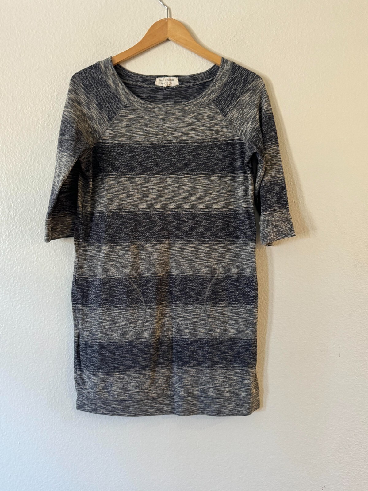 Max Studio Weekend Shift Mini Sweatshirt Dress Si… - image 2