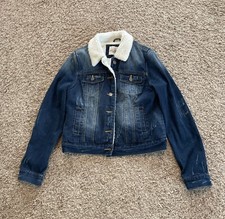Ashley Vintage Charm Sherpa Lined M Wash Distress Denim Jean Jacket Size Small