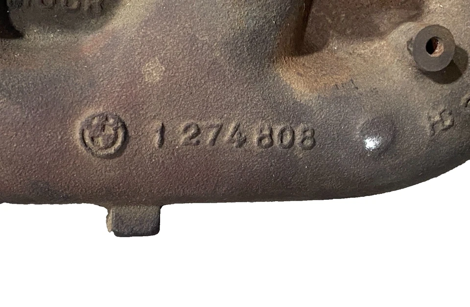 Cabezal colector escape BMW E24 633CSi E28 533i E32 733i M30 M30B34 usado 1274808 Foto 2 de 3