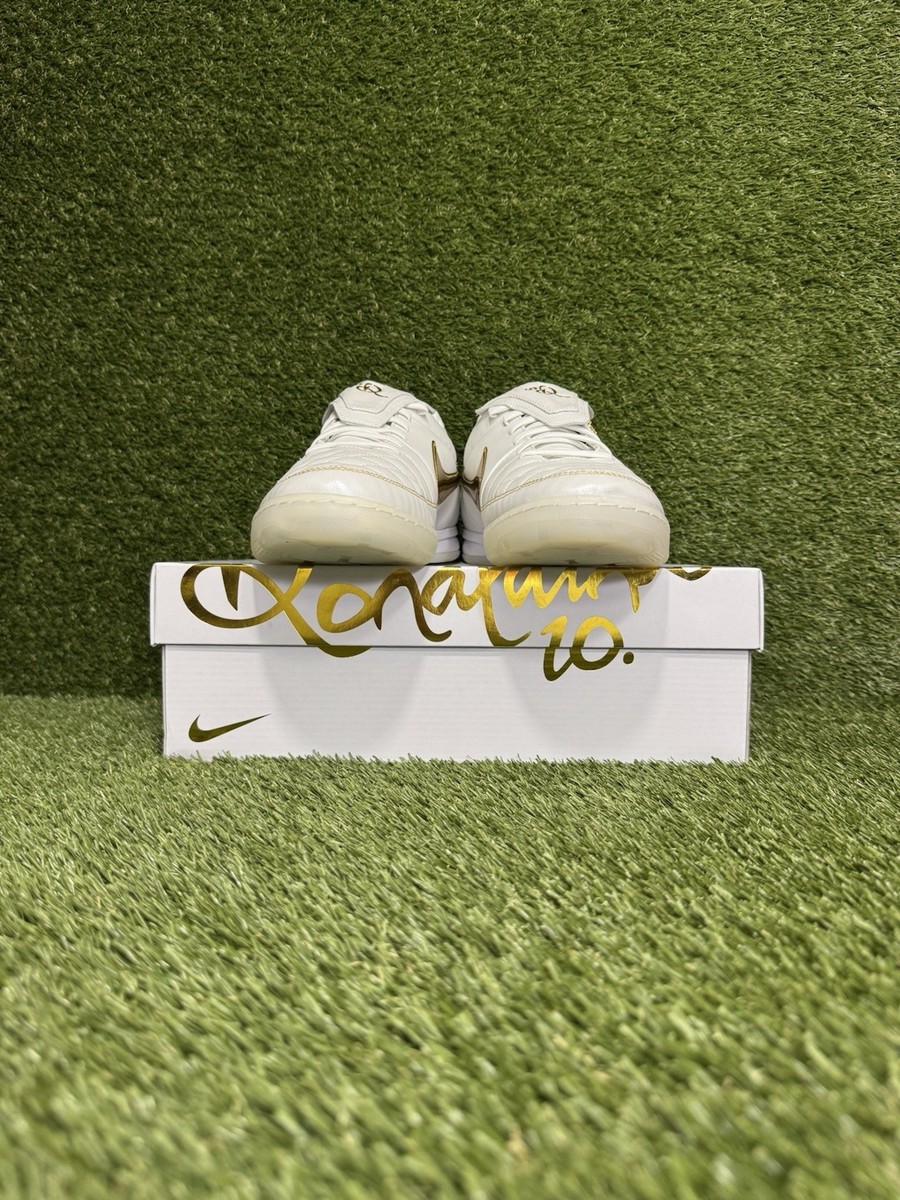 Nike Tiempo Legend Regeneration SE IC Ronaldinho Touch of Gold