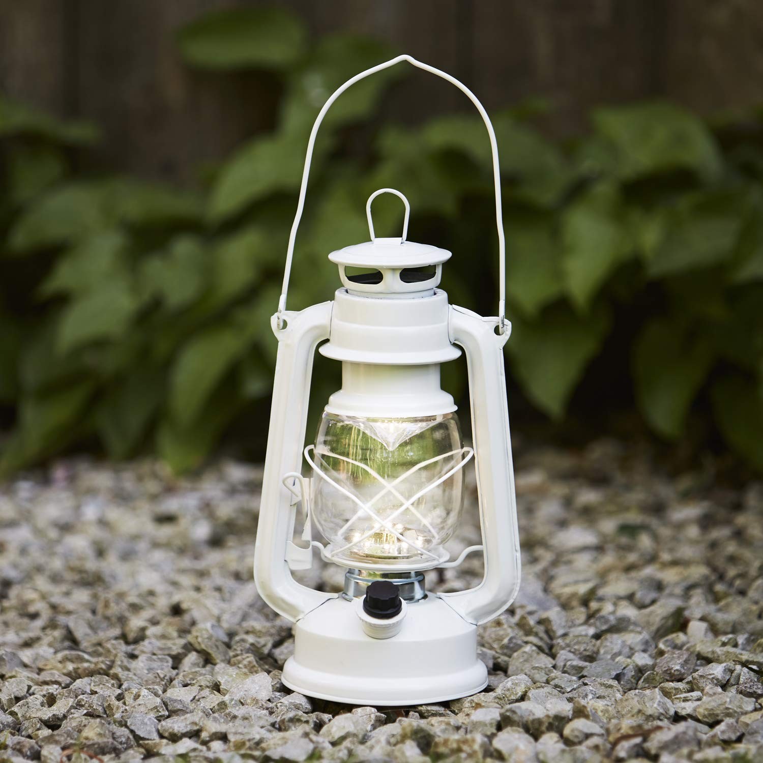 Lanterne tempête blanche LED nomade pour table de terrasse chic