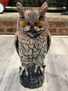 VINTAGE Dalen Products 10.5in Owl Plastic Blow Mold-Decoy/Garden/Pest Deterrent