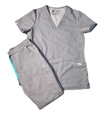 Figs Scrub Set Women  s Gray Cargo Pants  Catarina Top Size X-Small Medical