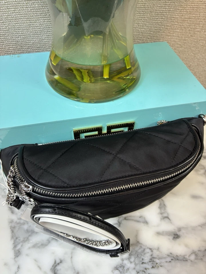 Nuevo con etiquetas Bolso Cinturón Tory Burch Willa Acolchado Nylon Negro con Herrajes Plateados - Precio de venta sugerido por el fabricante $348 Foto 2 de 4