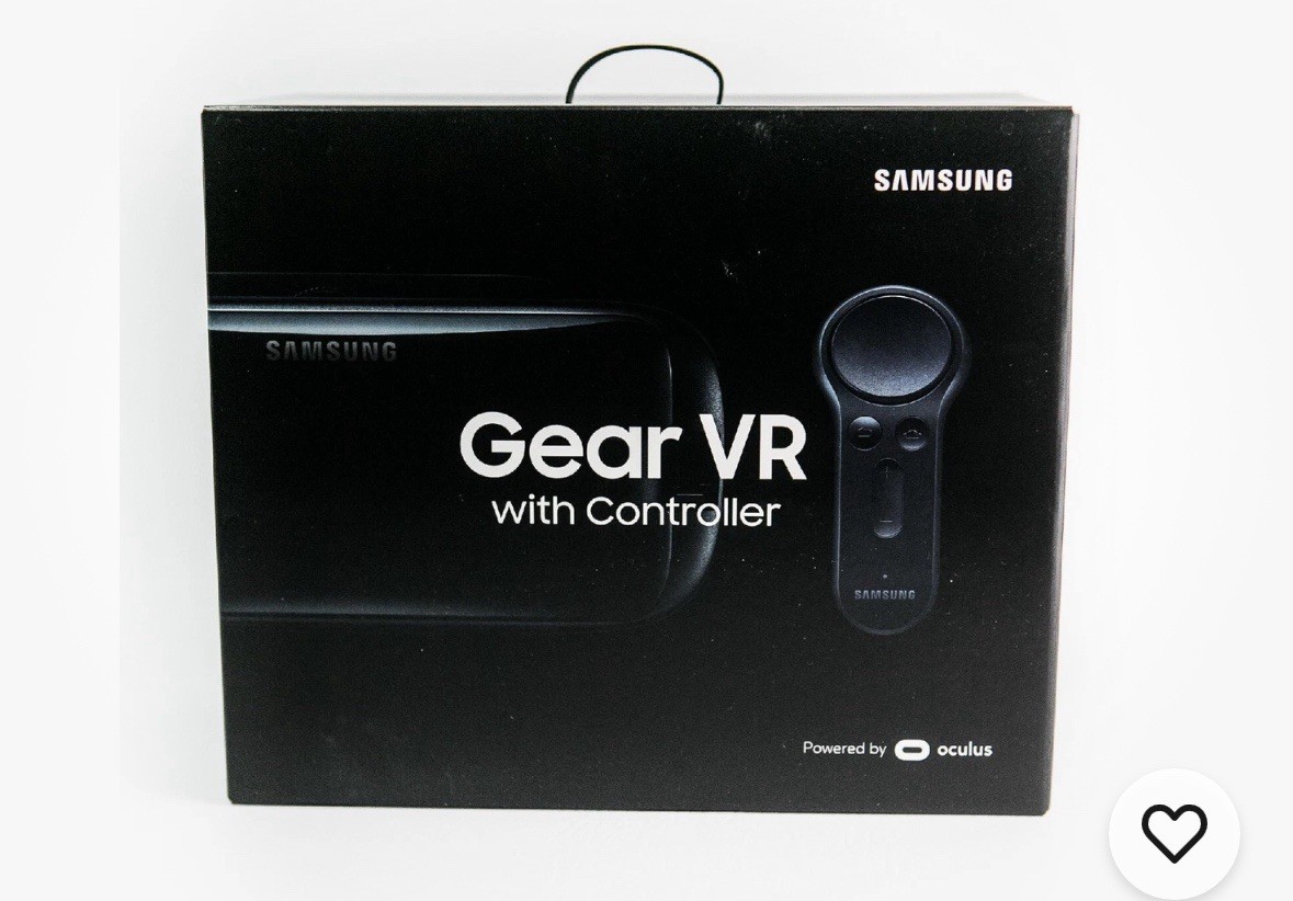 Samsung SM-R325NZVAXAR Gear VR with Controller - Compatible