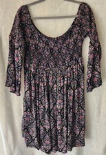 Torrid sz 1 / 1X black floral smocked dress off shoulder