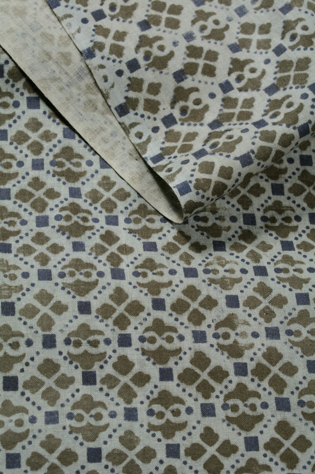 Picture 1 of 8