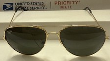 Ray-Ban Aviator Classic Sunglasses w/Gold Frame and G-15 Black Lenses-Cracked