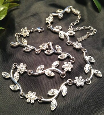 NAPIER Vintage Hollywood Regency Revival Rhinestone Leaf Flower Necklace, 15''+!