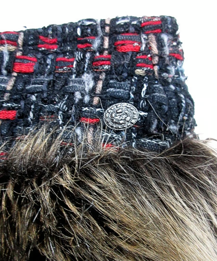 Auth CHANEL 10A Black Red Wool Lesage Tweed Fantasy Fur Mini Skirt