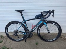 BH Quartz Disc Shimano 105 Carbon Road Bike Med / 54 Cm Black for