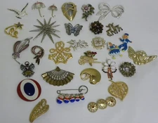 30pc Brooch Pin Lot Vintage-Modern Vintage Signed Capri Napier AK Ultra Craft