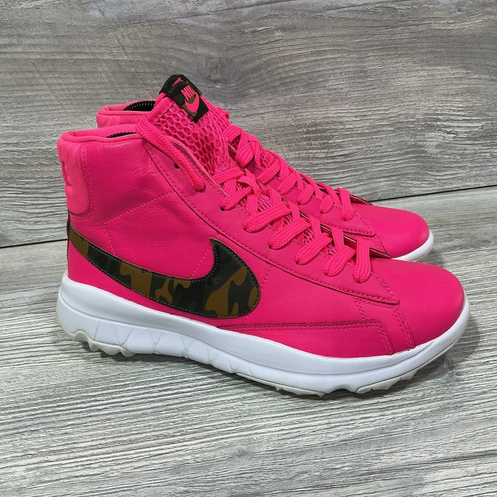 Nike Blazer Golf Shoes Women Size 7 US Hot Pink Woodland Camo 818730-600 RARE