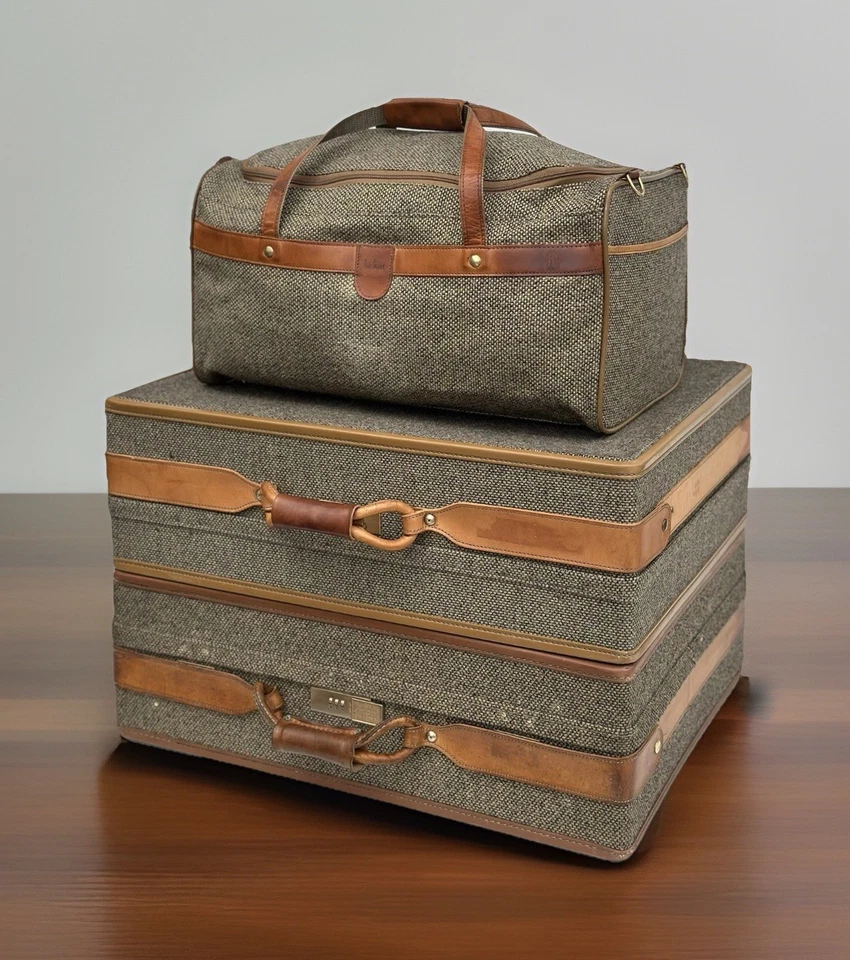 3pc Vintage HARTMANN Fine Tweed & Leather Luggage Suitcases & Travel Duffel Bag - Image 2 of 4