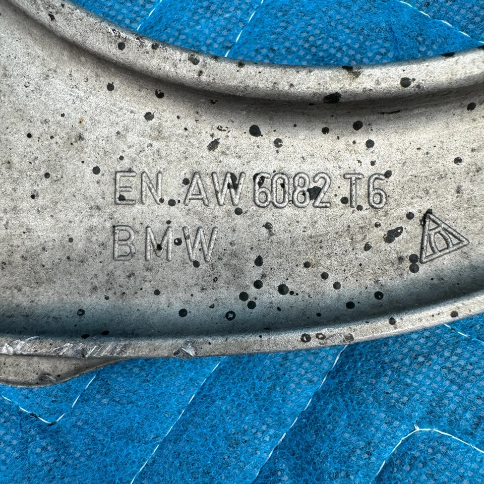 2012–2017 BMW 650i xDrive Brazo de control superior delantero izquierdo del conductor OEM K189018 Foto 2 de 4