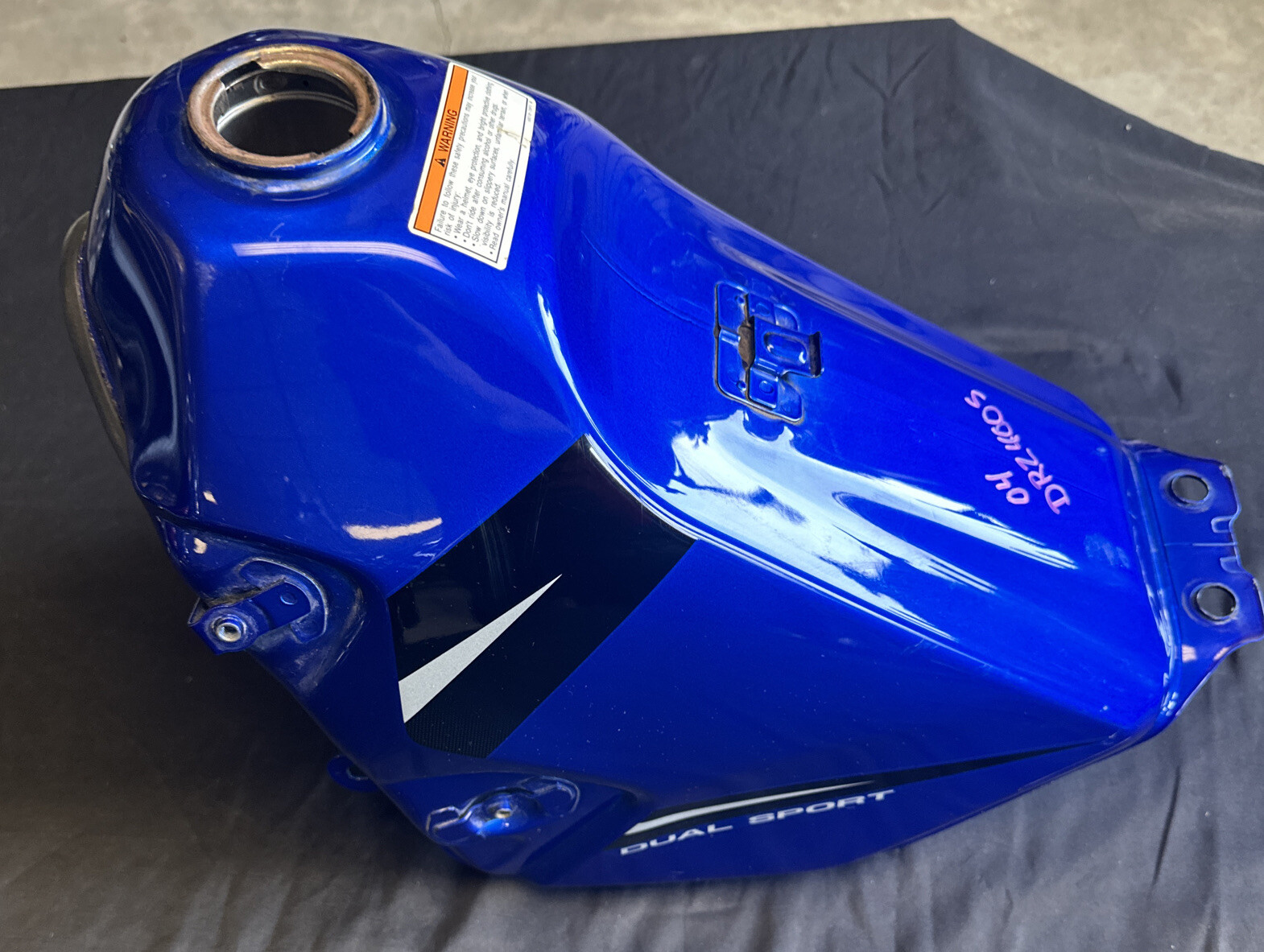 Suzuki DRZ400SM 20002022 Gas / Fuel Tank DRZ400S DRZ400 2017 Clean eBay