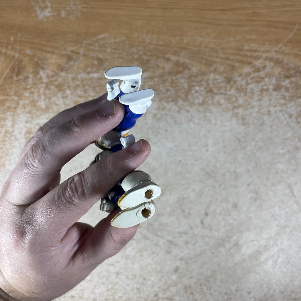 Dragon Ball Z Vegeta y Super Saiyajin Traje de Goma Figura de Acción Bandai Irwin Divertido Foto 4 de 4