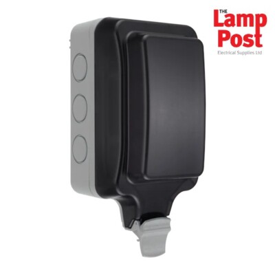 BG WP23L Wetterfest Nexus IP66 13 Amp großes Gehäuse 1 Gang ungeschaltete Steckdose