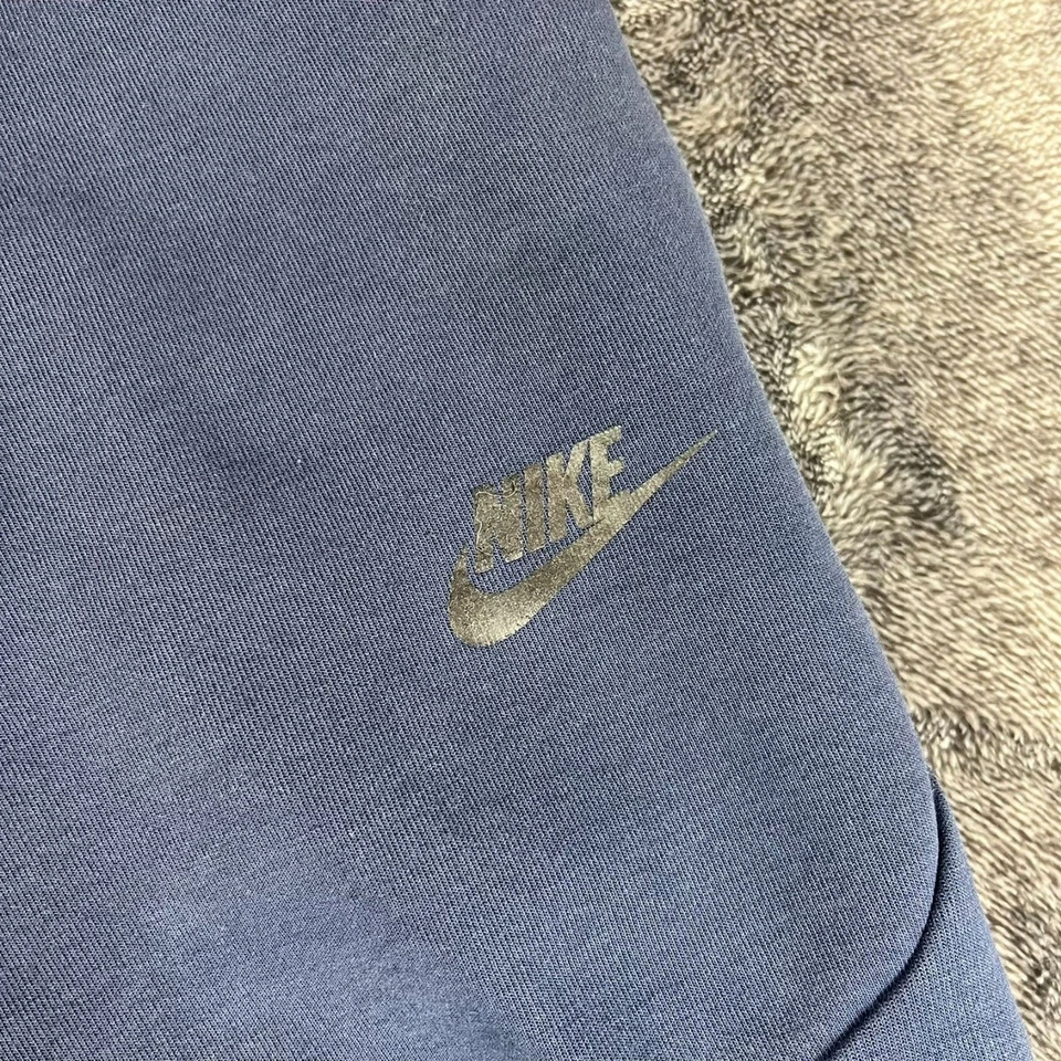 Pantalones de chándal Nike Tech polar pierna cónica azul marino para hombre L ocio Foto 3 de 4