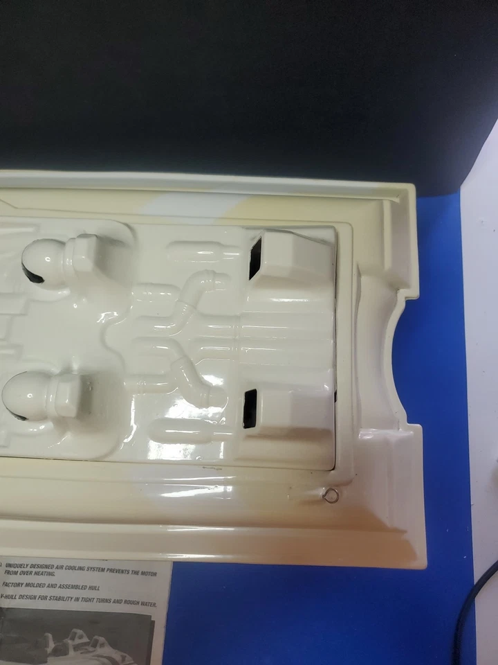 Tower Hobbies Vintage Rc Turbo Vee With Vintage Cox Controller - Image 4 of 4