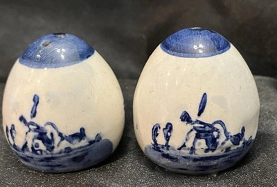 VTG Mini Egg Dutch Windmill Hand Painted Deft Cobalt Blue Salt & Pepper Shakers