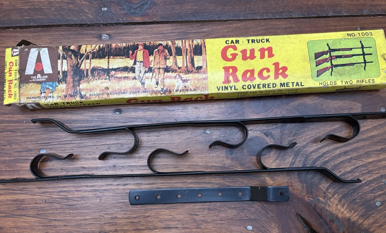 Vintage Truck Rear Window Adjustable Gun Rifle Rack Rubber Coated Original Box thumbnail 8