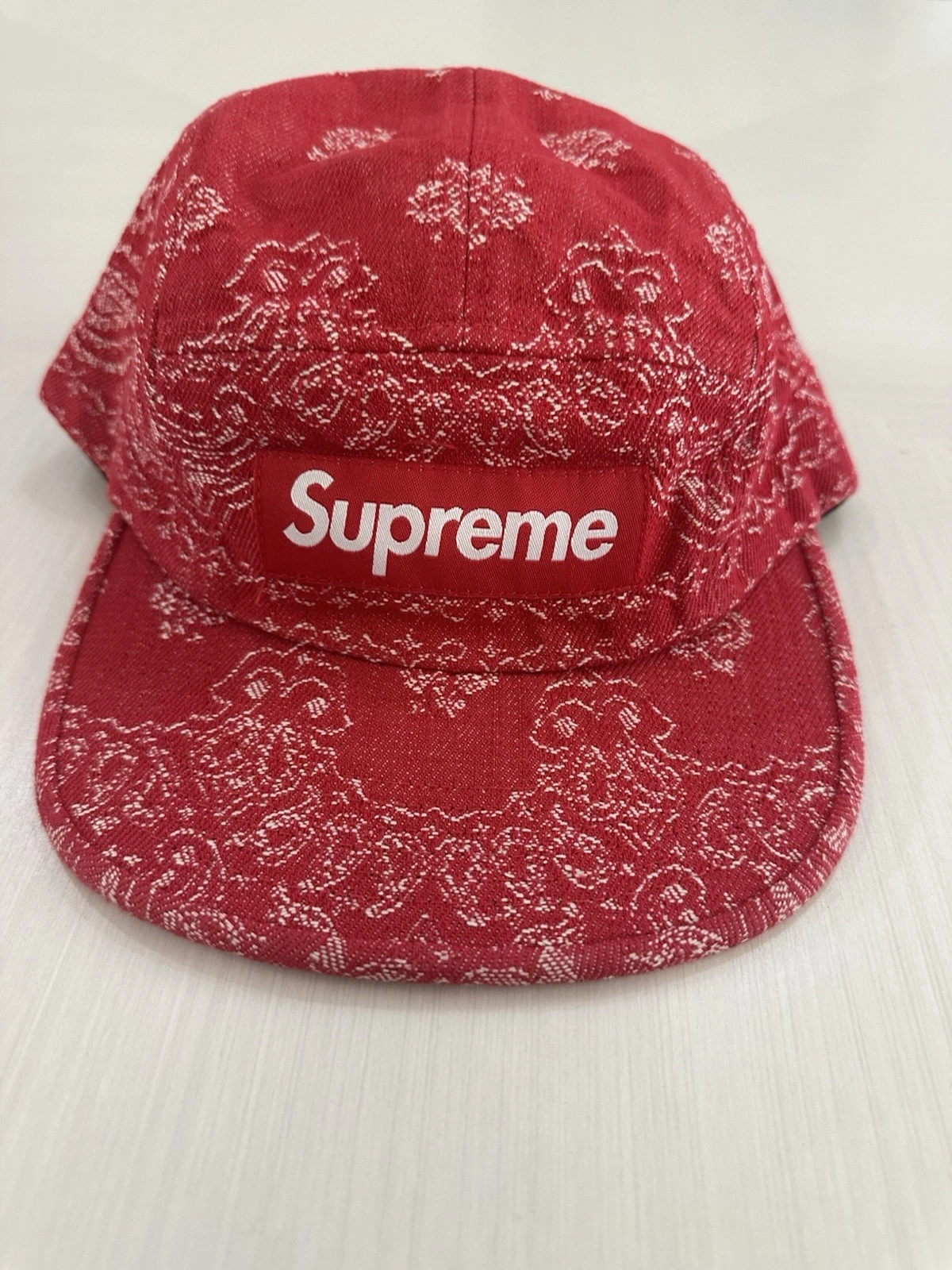 Casquette de camp en denim jacquard Supreme Bandana rouge NEUVE SOUS BLISTER